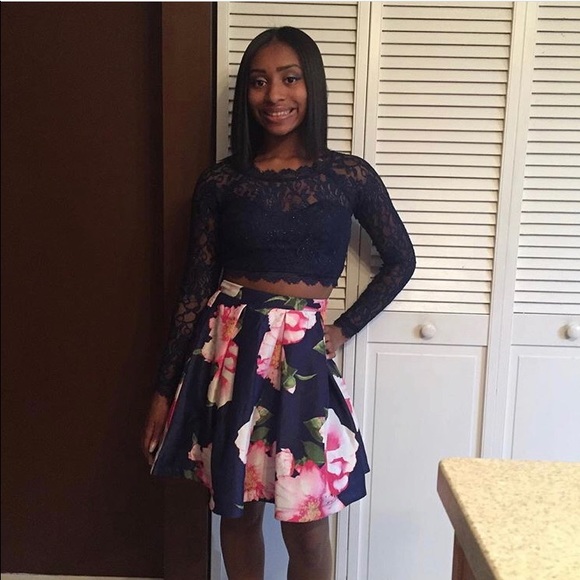 Two piece formal dress! Wore once to freshman danc - Picture 1 of 1